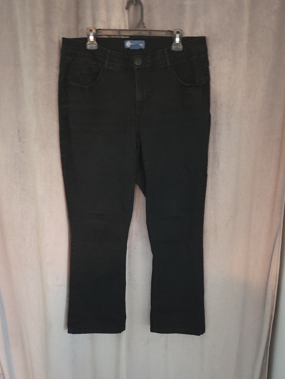 Democracy Black Straight Leg Jeans with Stretch